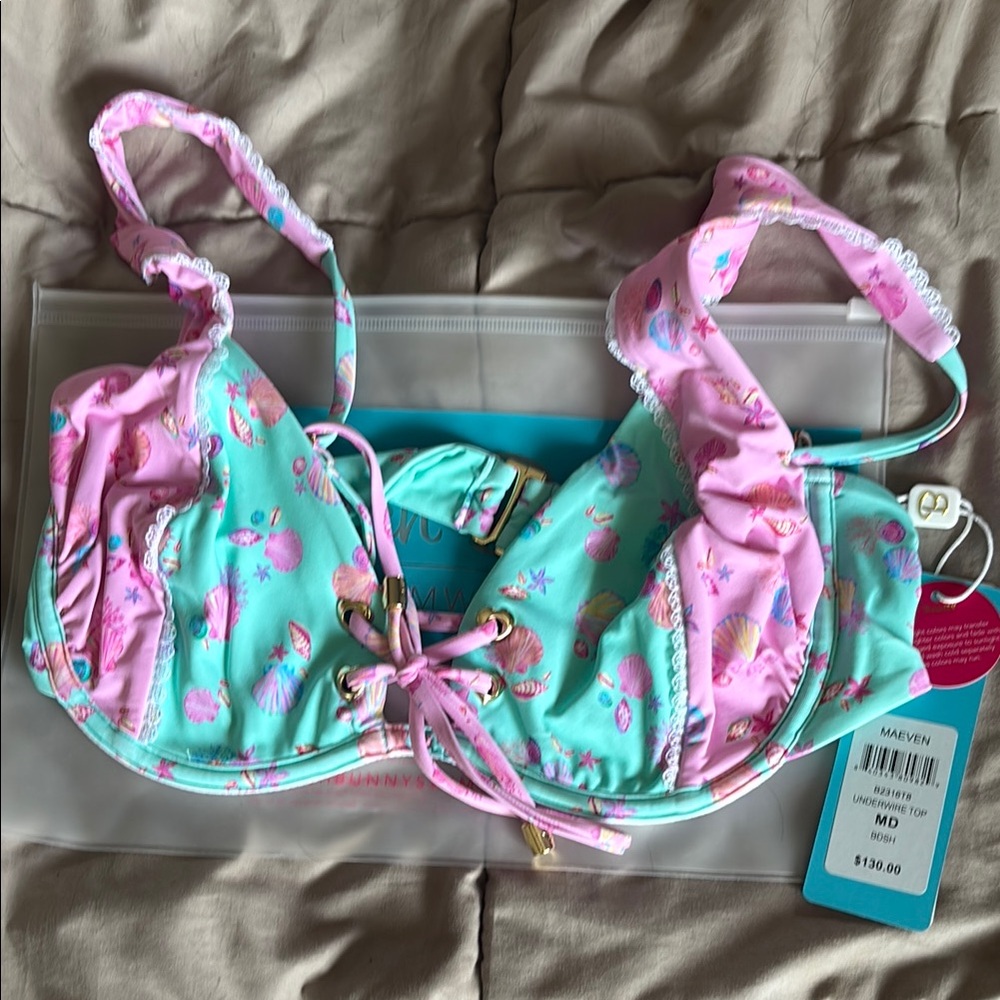 Beach Bunny Maeven Bikini Top Size M NWT